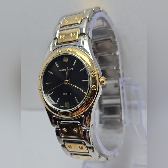 Womens Vintage Renaissance 34mm Watch Gold Silver Tone Watch New Battery Classic - Picture 2 of 9